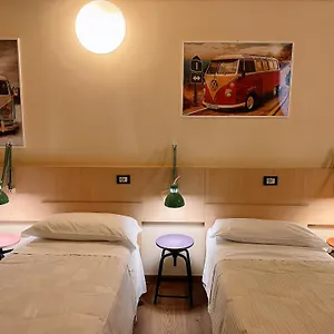 Hostel Bg, Μπέργκαμο