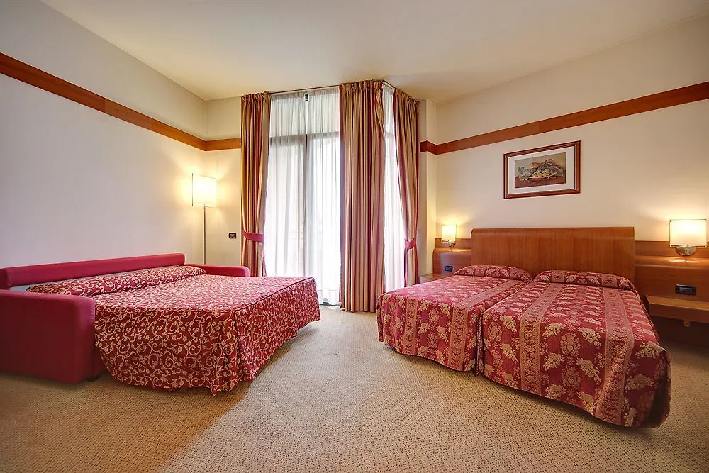 Bb Hotels Smarthotel Re Milano Nord Sesto San Giovanni İtalya